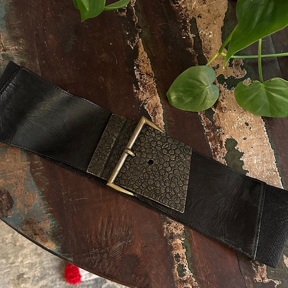Streets Ahead Black stretch Belt with Textured Buckle
